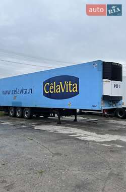 Рефрижератор напівпричіп Schmitz Cargobull SKO 24 2002 в Обухові