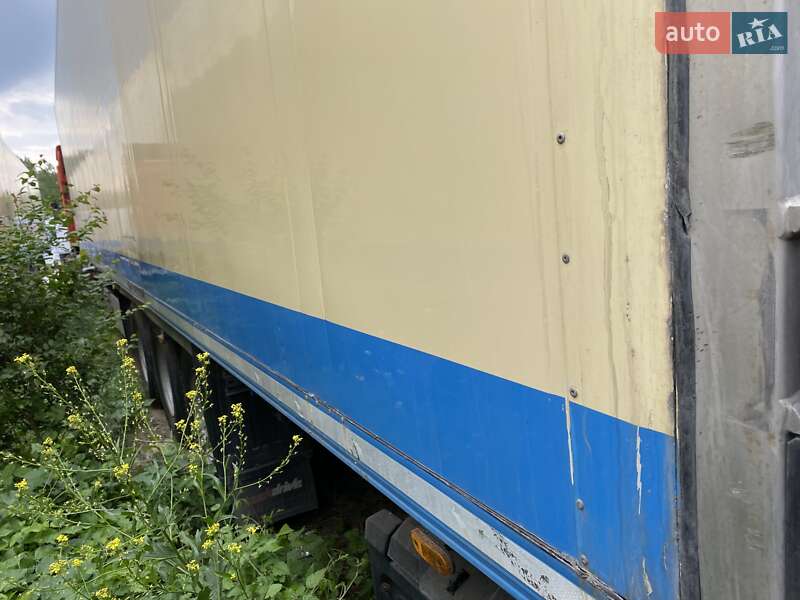 Рефрижератор полуприцеп Schmitz Cargobull SKO 24 2011 в Черновцах