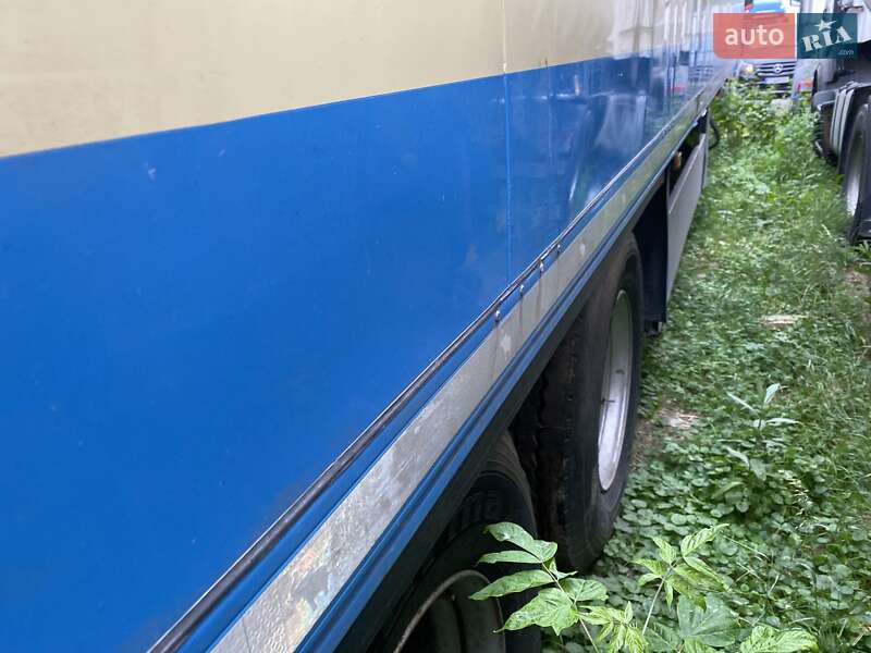 Рефрижератор полуприцеп Schmitz Cargobull SKO 24 2011 в Черновцах