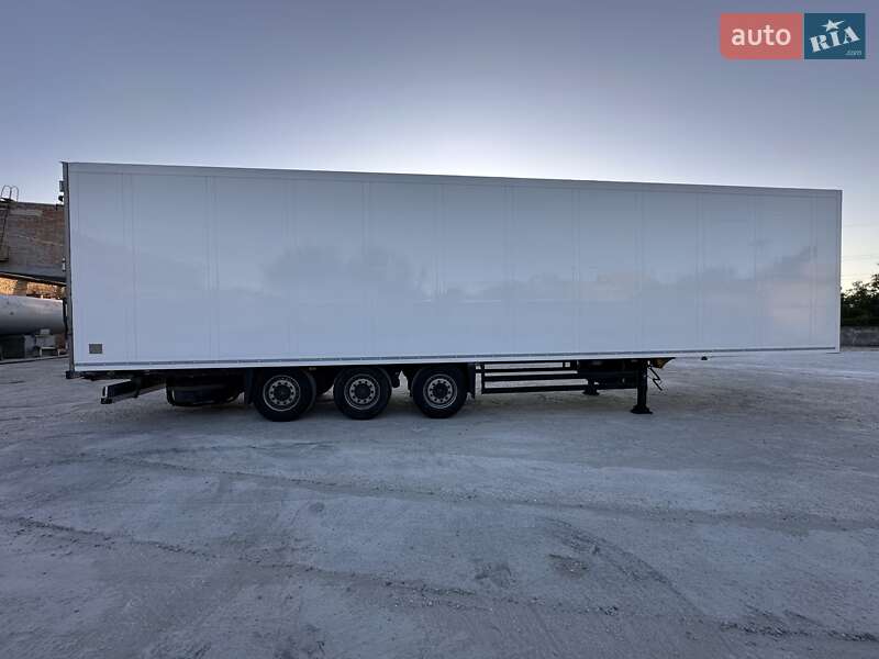 Рефрижератор напівпричіп Schmitz Cargobull SKO 24 2006 в Дніпрі
