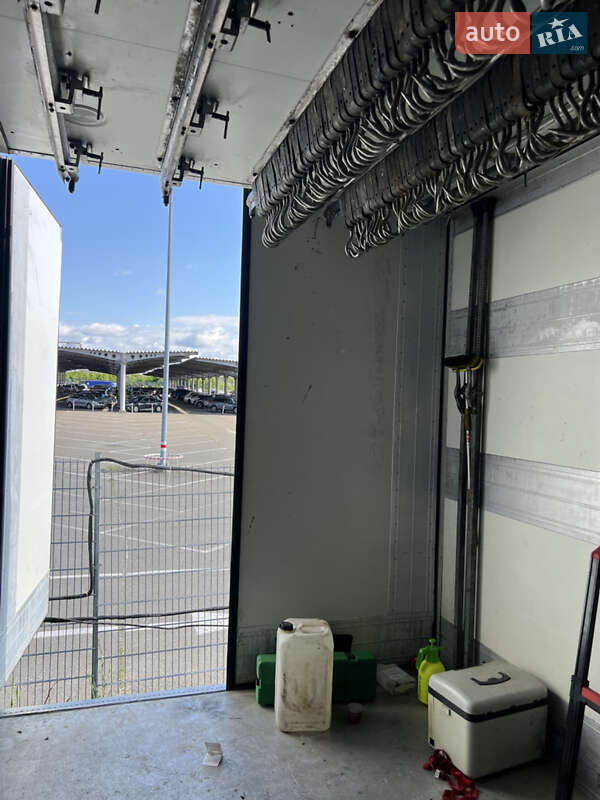 Рефрижератор полуприцеп Schmitz Cargobull SKO 24 2007 в Киеве фото 8 Рефрижератор полуприцеп Schmitz Cargobull SKO 24 2007 в Киеве