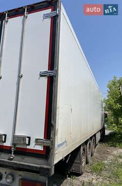 Рефрижератор напівпричіп Schmitz Cargobull SKO 24 2005 в 