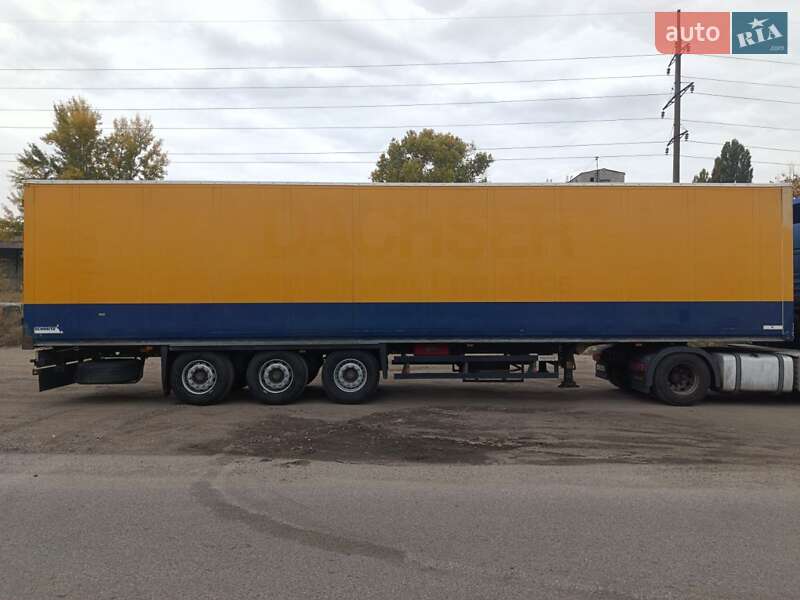 Изотермическая будка Schmitz Cargobull SKO 24 2010 в Днепре