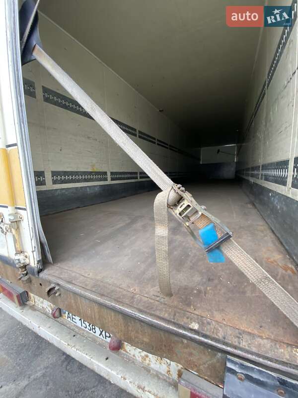 Ізотермічна будка Schmitz Cargobull SKO 24 1996 в Дніпрі