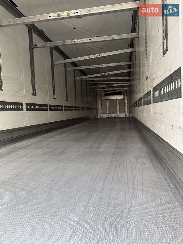 Рефрижератор напівпричіп Schmitz Cargobull SKO 24 2018 в Чернівцях