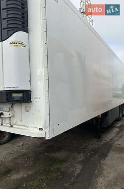 Рефрижератор полуприцеп Schmitz Cargobull SKO 24 2007 в Черновцах