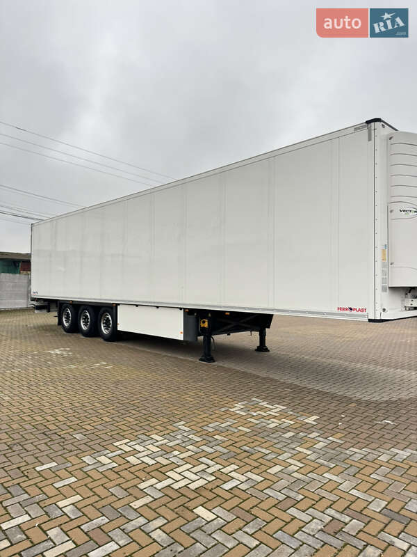 Рефрижератор напівпричіп Schmitz Cargobull SKO 24 2017 в Вінниці