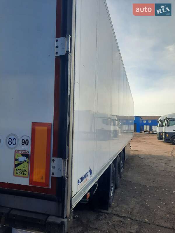 Рефрижератор полуприцеп Schmitz Cargobull SKO 24 2011 в Чернигове