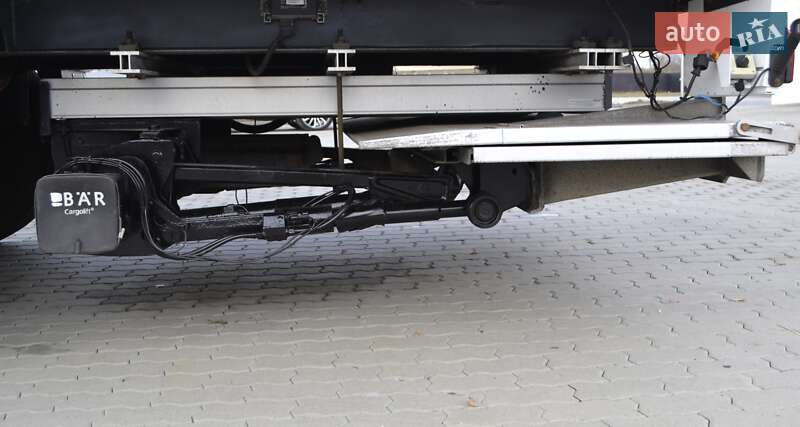 Ізотермічна будка Schmitz Cargobull SKO 24 2003 в Хусті