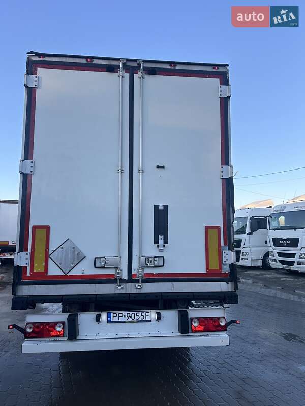 Рефрижератор напівпричіп Schmitz Cargobull SKO 24 2011 в Калуші