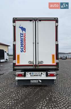 Рефрижератор полуприцеп Schmitz Cargobull SKO 24 2008 в Иршаве