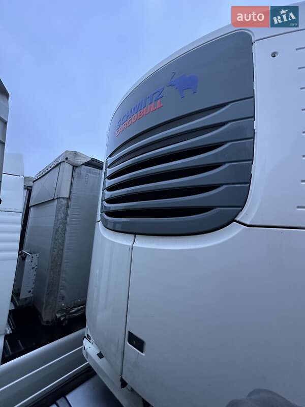 Рефрижератор полуприцеп Schmitz Cargobull SKO 24 2018 в Калуше