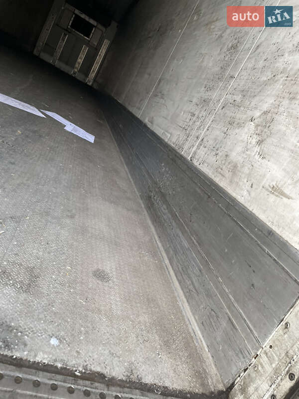 Рефрижератор Schmitz Cargobull SKO 24 2003 в Тернополі