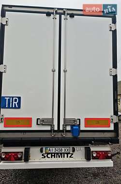 Рефрижератор полуприцеп Schmitz Cargobull SKO 24 2007 в Белой Церкви