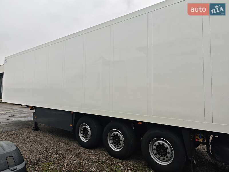 Рефрижератор полуприцеп Schmitz Cargobull SKO 24 2007 в Белой Церкви фото 8 Рефрижератор полуприцеп Schmitz Cargobull SKO 24 2007 в Белой Церкви