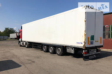 Фургон напівпричіп Schmitz Cargobull SKO 2005 в Луцьку