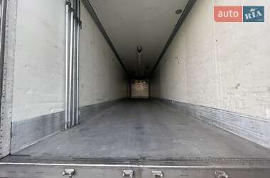 Рефрижератор Schmitz Cargobull SKO 2004 в 