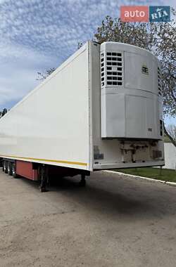Рефрижератор полуприцеп Schmitz Cargobull SKO 2005 в Никополе