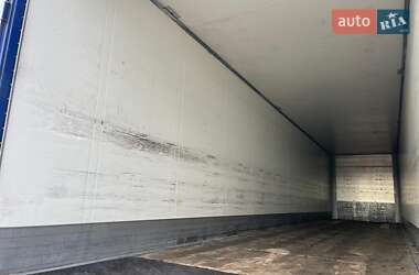 Изотермическая будка Schmitz Cargobull SKO 2015 в 