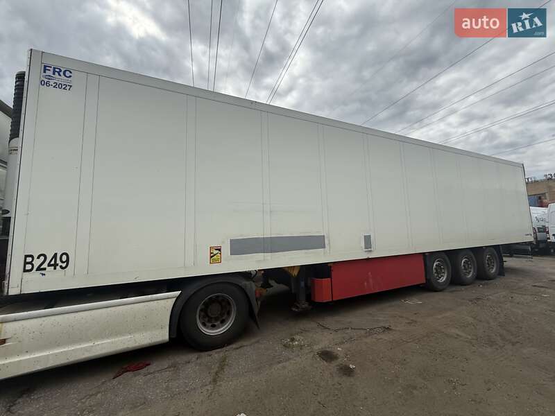 Рефрижератор полуприцеп Schmitz Cargobull SKO 2010 в Киеве