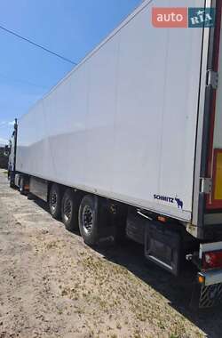 Рефрижератор Schmitz Cargobull SKO 2011 в 