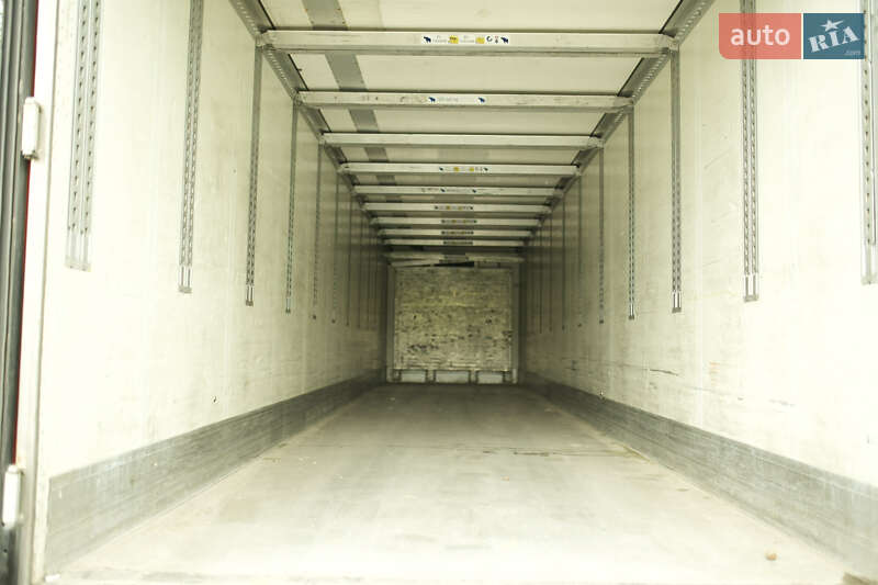 Рефрижератор Schmitz Cargobull SKO 2012 в Киеве