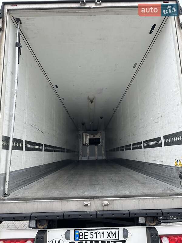 Рефрижератор полуприцеп Schmitz Cargobull SKO 2012 в Николаеве