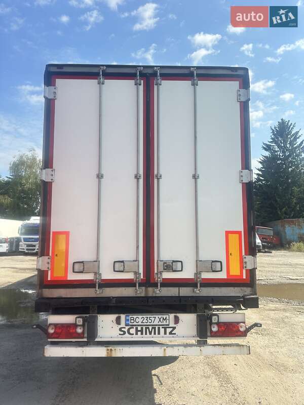 Рефрижератор полуприцеп Schmitz Cargobull SKO 2010 в Львове