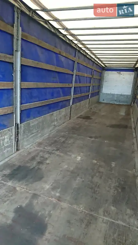 Бортовой полуприцеп Schmitz Cargobull SO1 2008 в 