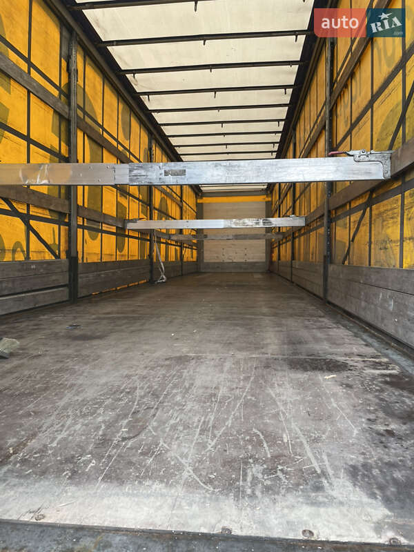 Тентованный борт (штора) - полуприцеп Schmitz Cargobull SO1 2013 в Буче