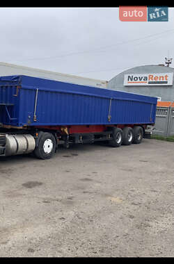 Зерновоз - полуприцеп Schmitz Cargobull SPR 24 2002 в 