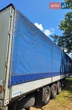 Бортовой полуприцеп Schmitz Cargobull SPR 24 2007 в 