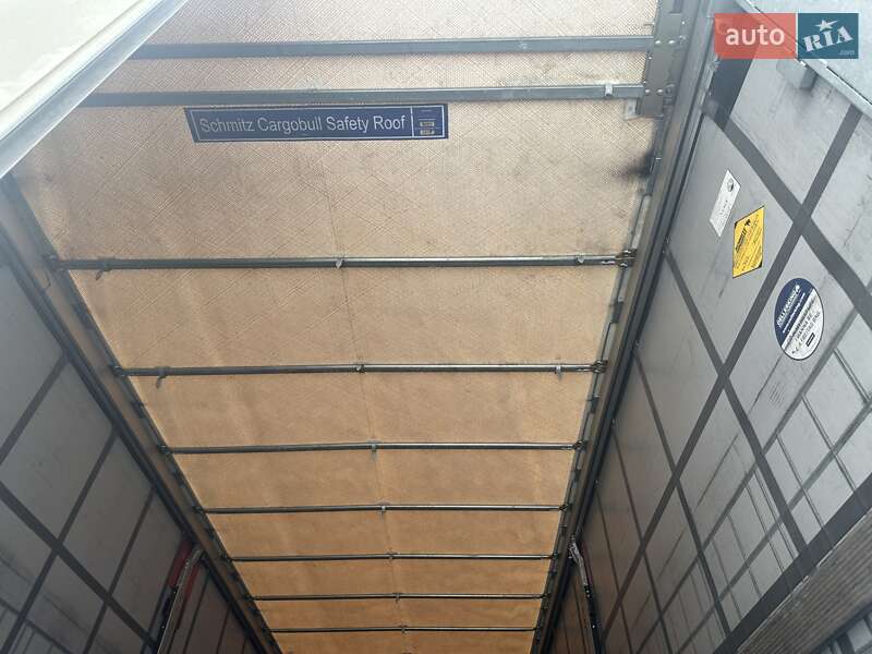 Тентованный борт (штора) - полуприцеп Schmitz Cargobull SPR 2018 в Киеве