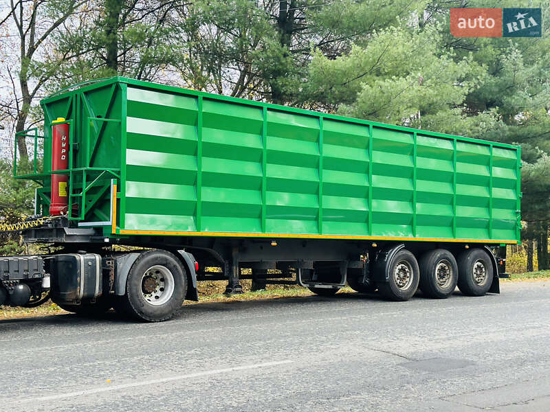 Самосвал полуприцеп Schmitz S-01 2006 в Лубнах