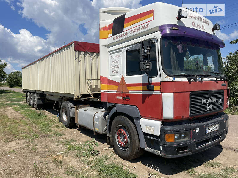 Зерновоз - полуприцеп Schmitz S-01 2001 в Николаеве