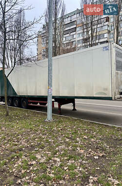 Ізотермічна будка Schmitz S-01 2003 в 