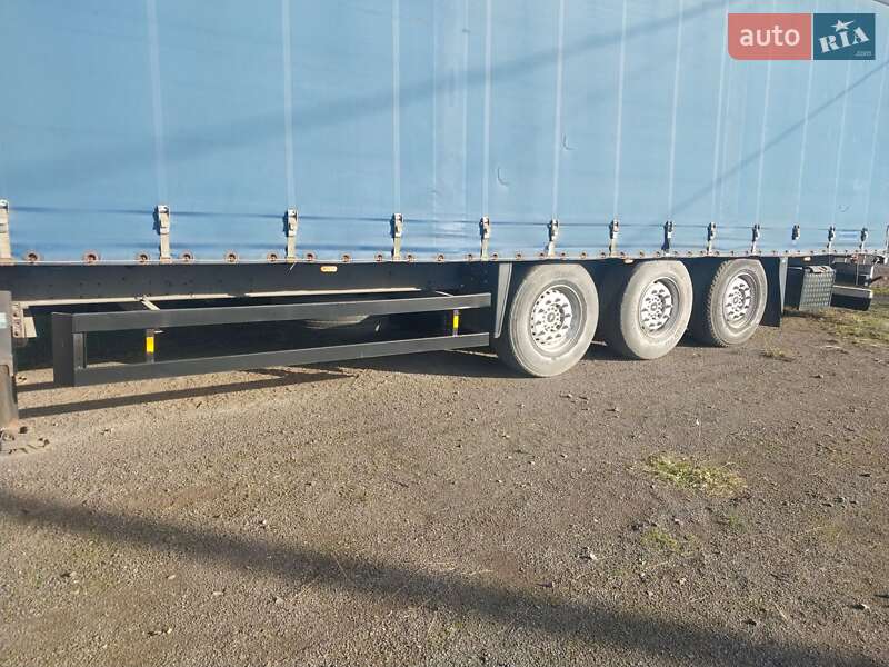 Тентованный борт (штора) - полуприцеп Schmitz S-01 2012 в Берегово