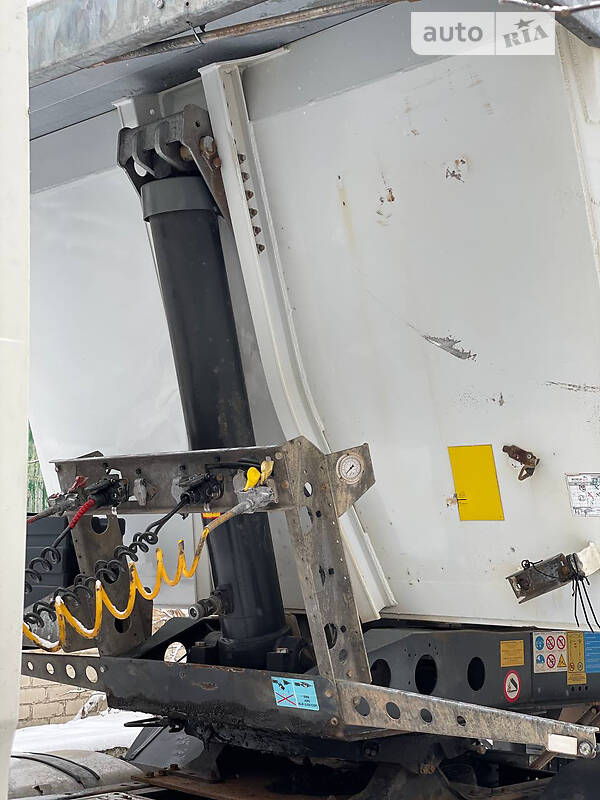 Самоскид напівпричіп Schmitz SCB 2013 в Костопілі фото 6 Самоскид напівпричіп Schmitz SCB 2013 в Костопілі