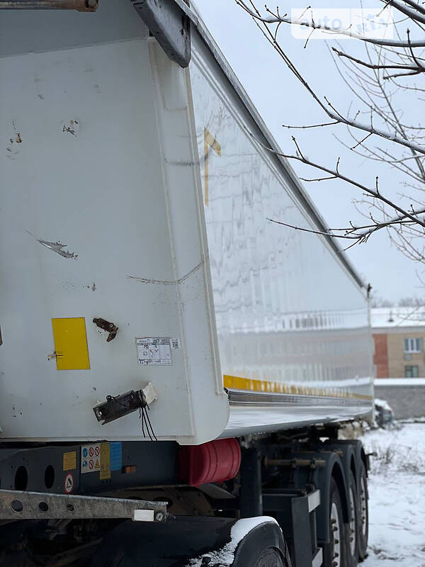 Самоскид напівпричіп Schmitz SCB 2013 в Костопілі фото 4 Самоскид напівпричіп Schmitz SCB 2013 в Костопілі