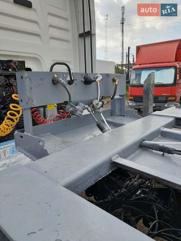 Контейнеровоз Schmitz SCB 2005 в Одесі