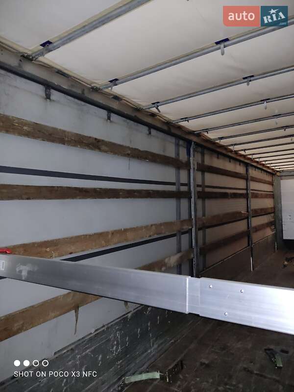 Тентований борт (штора) - напівпричіп Schmitz SCB 2013 в Козятині