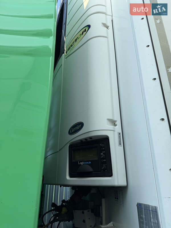 Рефрижератор напівпричіп Schmitz SCB 2012 в Чернівцях