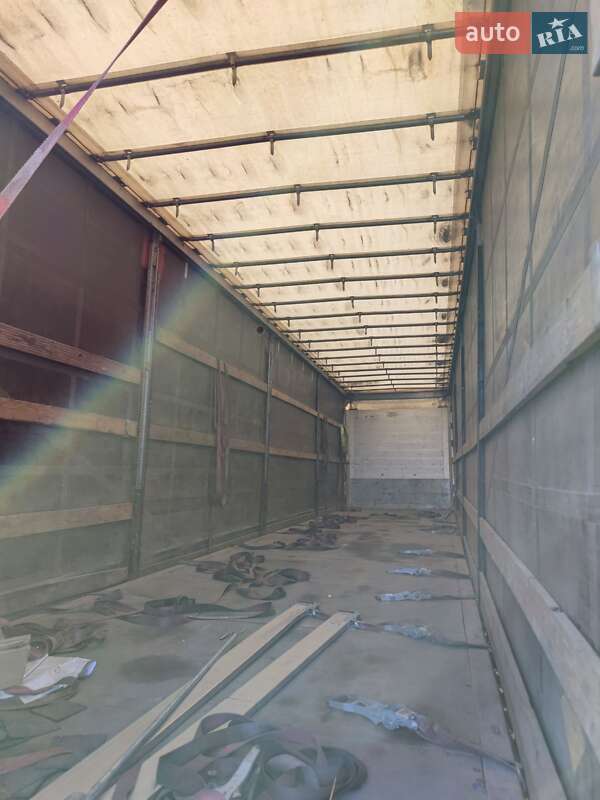 Тентований борт (штора) - напівпричіп Schmitz SCB 2012 в Кривому Розі