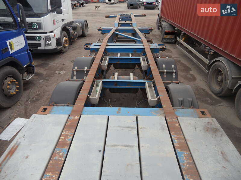 Контейнеровоз напівпричіп Schmitz SCS 24 2004 в Одесі