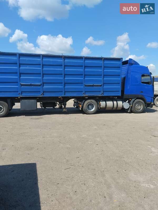 Зерновоз - напівпричіп Schmitz SCS 24 2010 в Первомайську