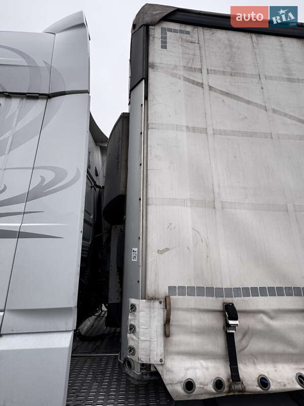 Тентований борт (штора) - напівпричіп Schmitz SCS 24 2013 в Луцьку