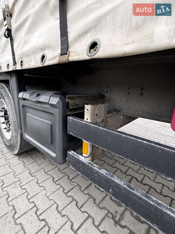 Тентований борт (штора) - напівпричіп Schmitz SCS 24 2013 в Луцьку