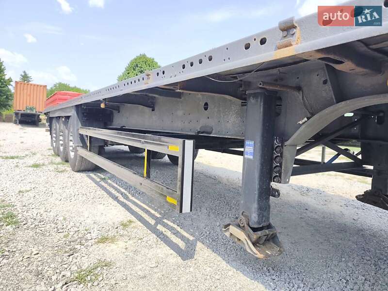 Платформа полуприцеп Schmitz SCS 24L-1362EB 2009 в Умани