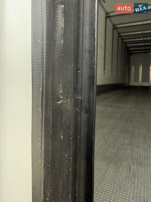 Фургон полуприцеп Schmitz SCS L24 2014 в Черновцах