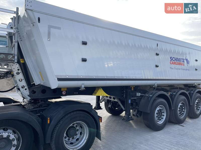 Самоскид напівпричіп Schmitz SKI 24 2022 в Косові